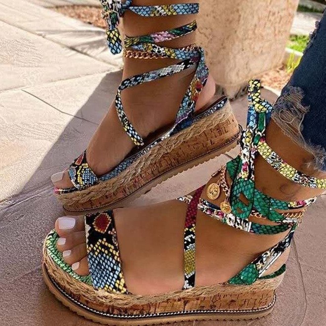 Arnisha Peep-toe multi color sandals